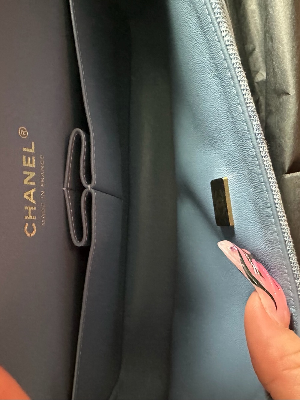 CHANEL Light Blue Denim Quilted Flap Bag with Gold CC - Picture 6 of 6